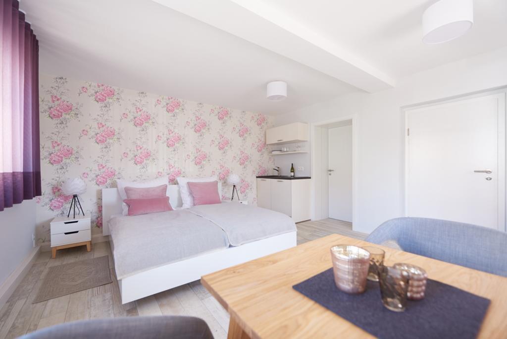 Bei Meyers Schlafen & Feiern Hotel Bohlen  ภายนอก รูปภาพ